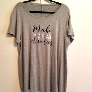 LIVI active tee, grey/black, 18/20, NWOT